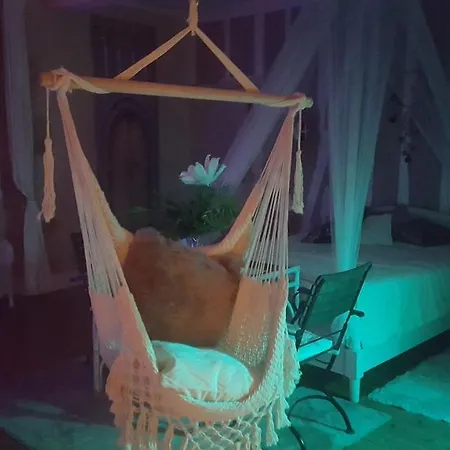 Couette-café Bohème Avec Balnéo 3*